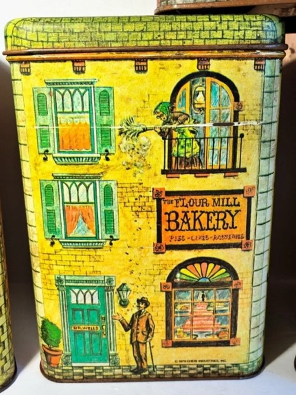 Vintage 5-Piece Kitchen Tin Set – Bread, Coffee, Sugar, Flour & Cookies